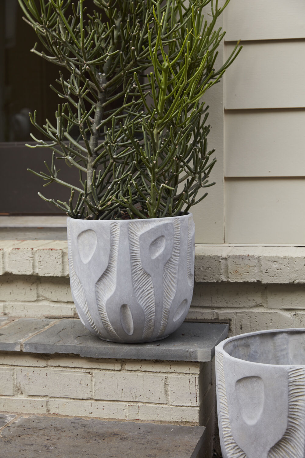 The Accra Pot by Accent Decor | Luxury Flower Pots | Willow & Albert Home
