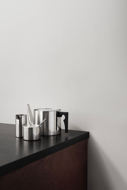 Arne Jacobsen Teapot by Arne Jacobsen | Luxury Serveware | Willow & Albert Home